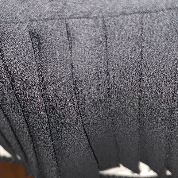 ROLYPOLY black pleated bottom blouse M - Picture 5 of 10